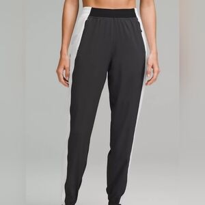 Lululemon Adapted State High Rise Jogger *Glow Size 2
